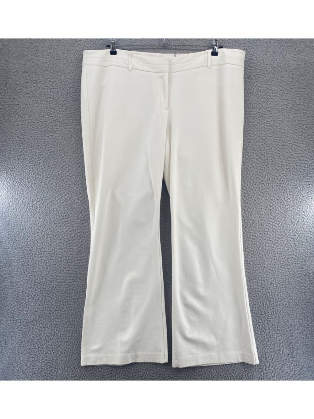 Chicos Pants Womens 4.5 US 22 Ivory Ponte Ultimate Fit Flared Leg Stretch NWT